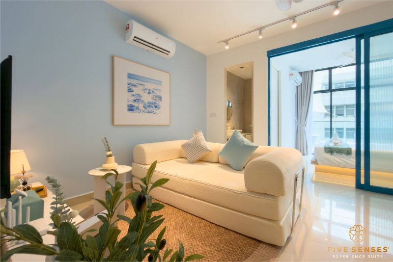 Signature One Bedroom Bathtub Suite - room photo 6